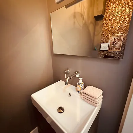Luxe Gemeubileerd