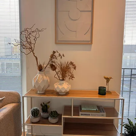 Luxe Gemeubileerd Apartment *