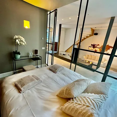 Luxe Gemeubileerd Apartmán
